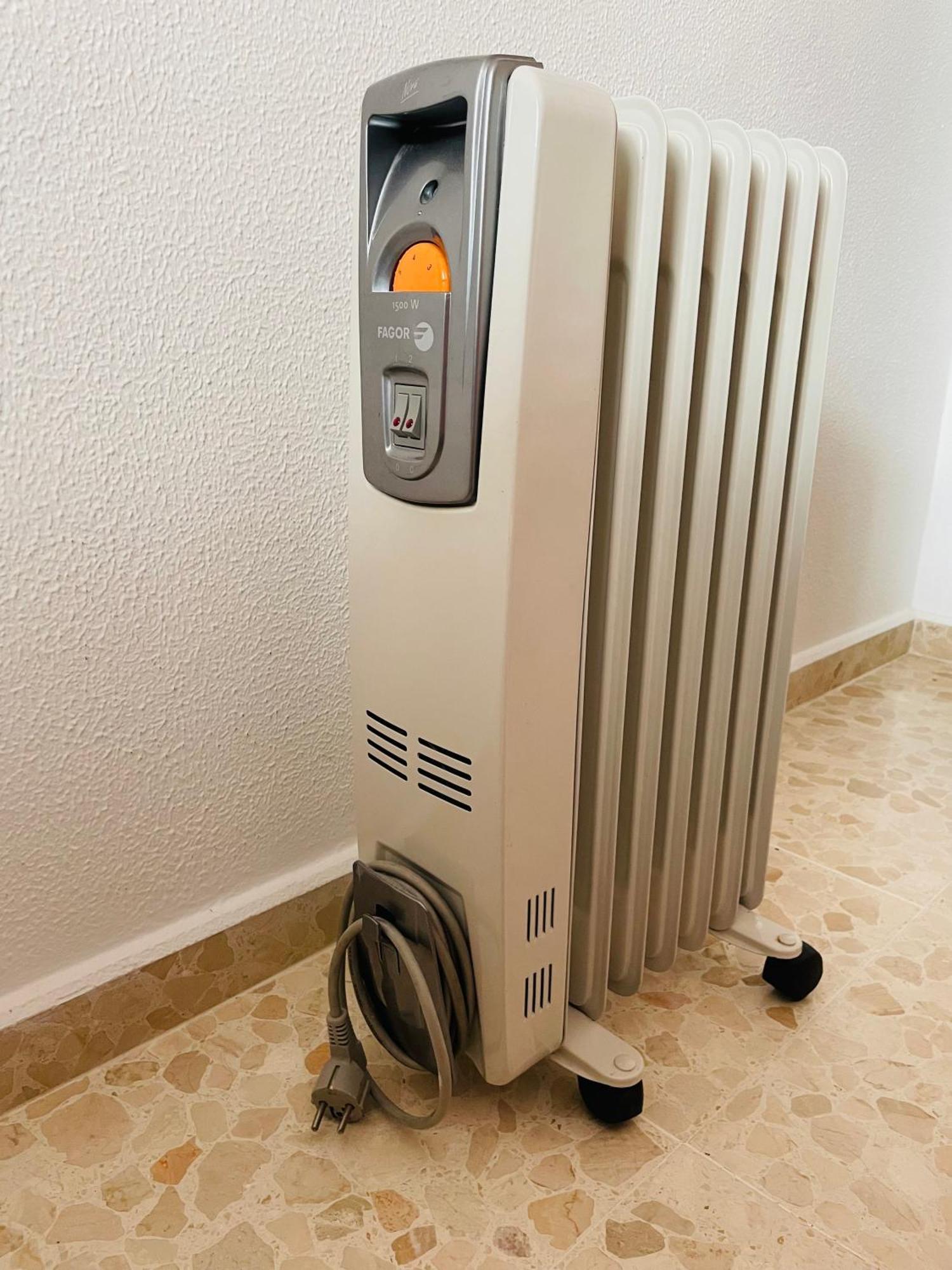 Apartamento Superior con piscina, parking, terraza, Aire Ac y Wifi -Solo familias o parejas- Conil De La Frontera Exterior foto